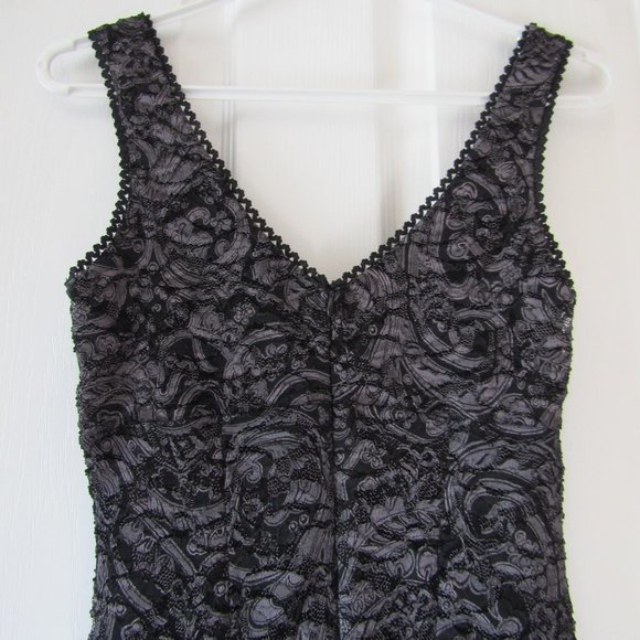 Black and Grey zip back lmini dress - Picture 3 of 7